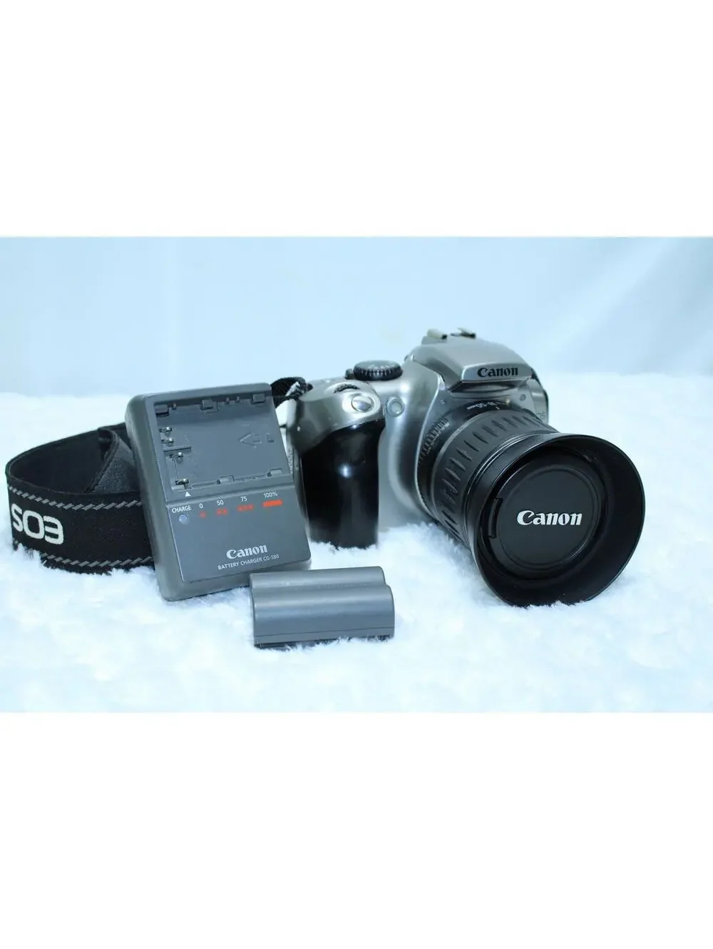 Canon EOS Digital Rebel lens 18-55mm with charger and 2GB card. Tested.